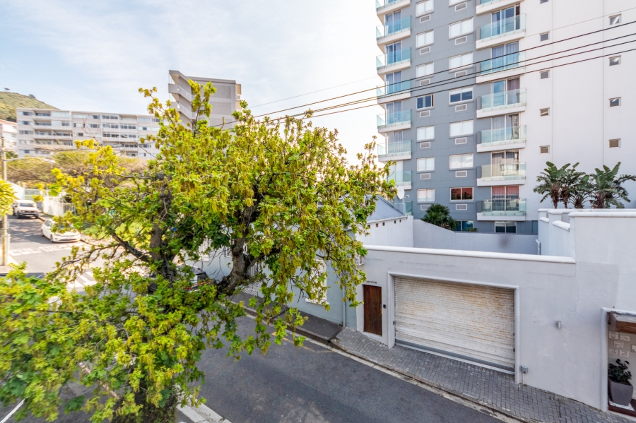 2 Bedroom Property for Sale in Green Point Western Cape